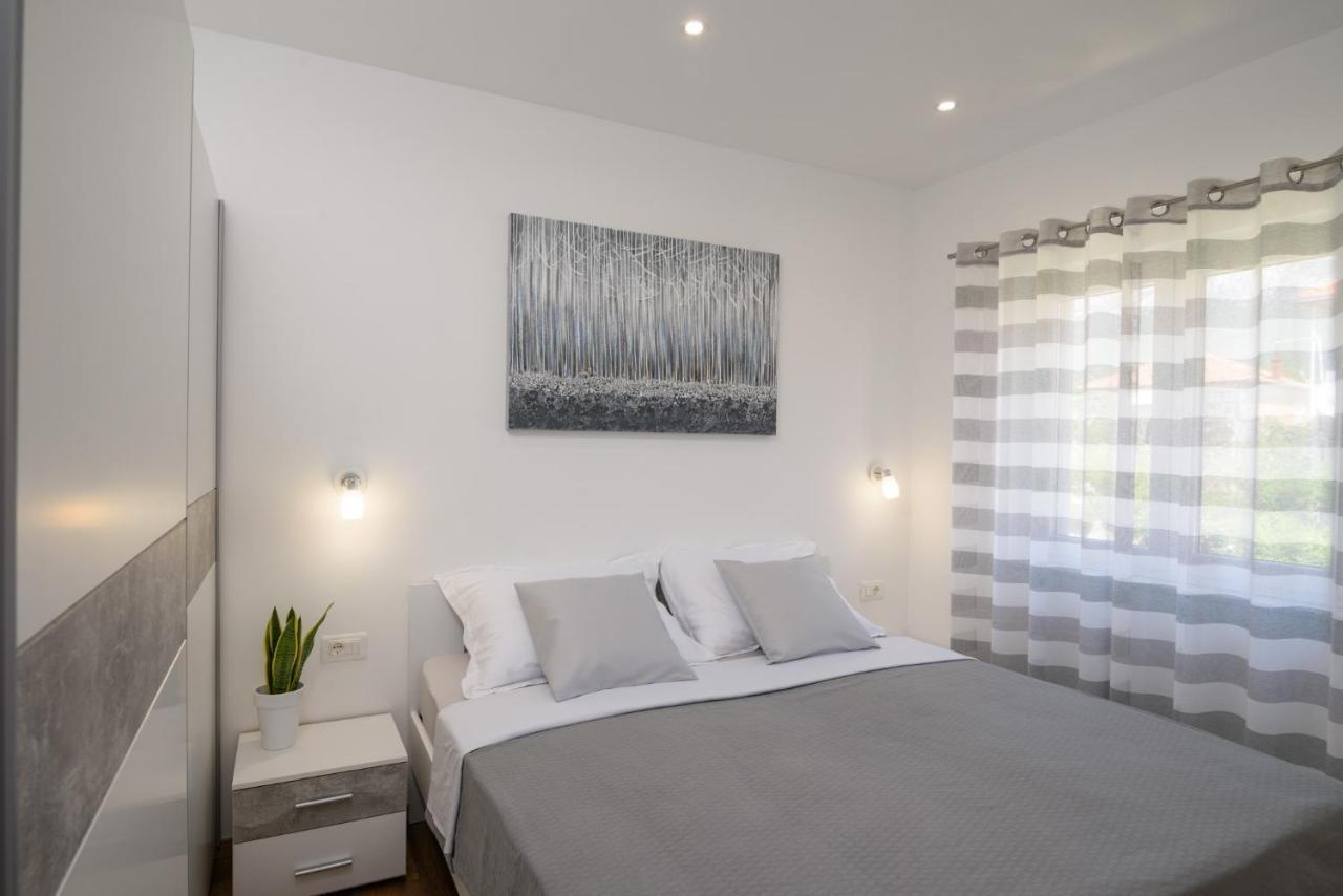 Apartment Silver Star Kaštela Buitenkant foto