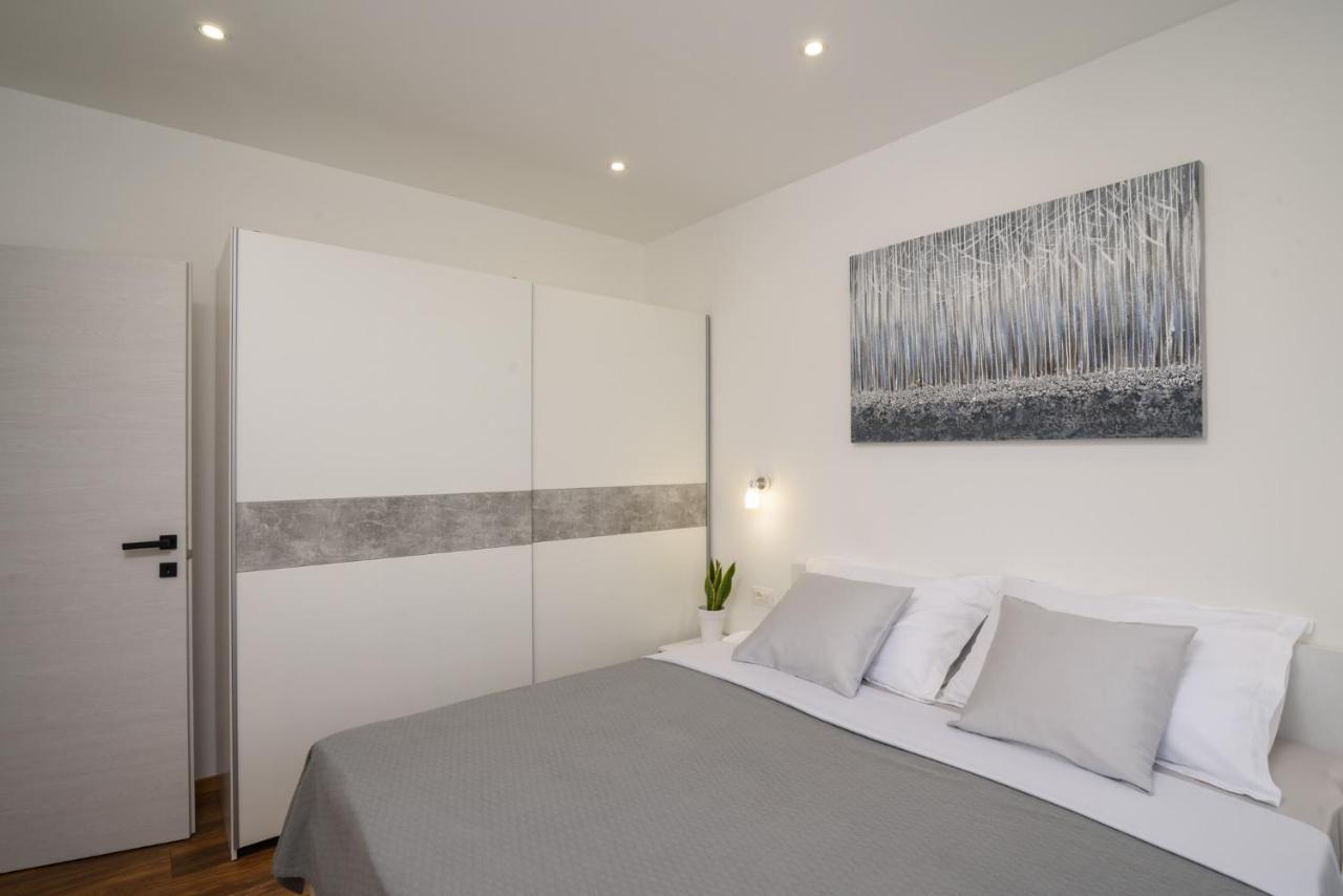 Apartment Silver Star Kaštela Buitenkant foto